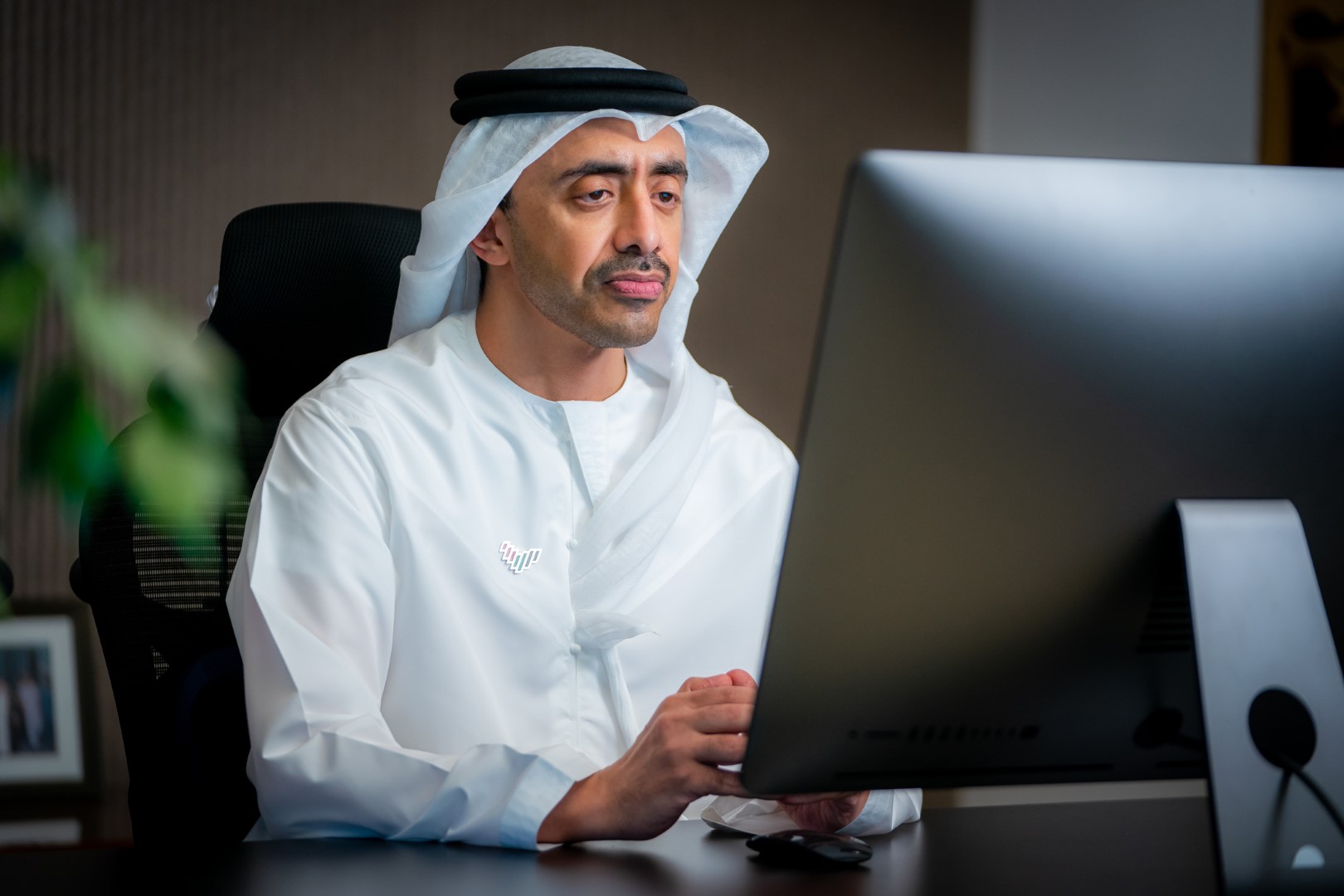 Abdullah bin Zayed chairs Meeting of Emirates Research and Development Council