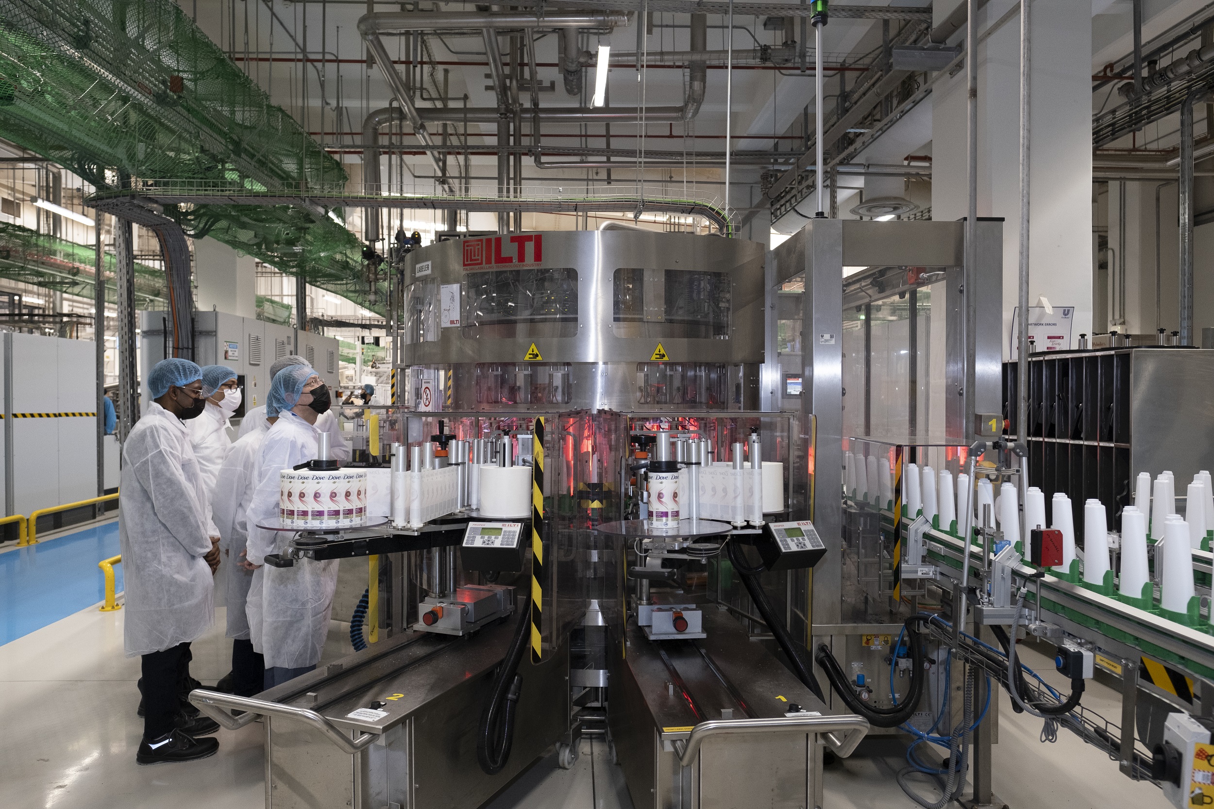 UAE Ministry of Industry and Advanced Technology, and MBZUAI Launch Training Program on AI Industry Applications