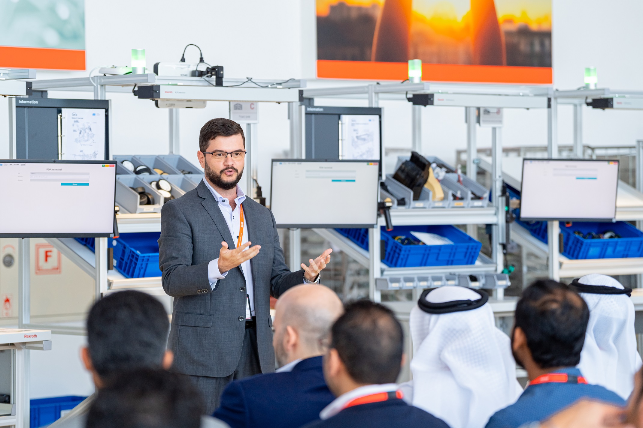 وزارة الصناعة والتكنولوجيا المتقدمة وايدج تطلقان سلسلة Talk 4.0 